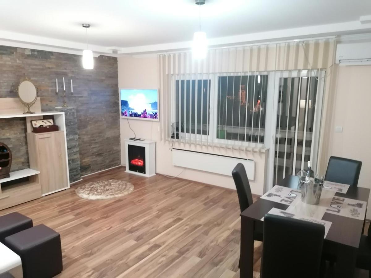 Apartman Dionis Sm Szávaszentdemeter Kültér fotó